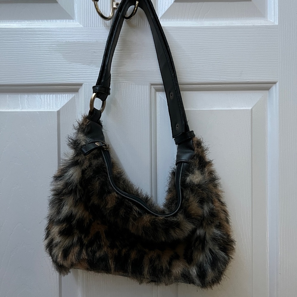 tiger print fluffy bueno handbag
